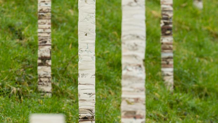 Close up of Cores artwork